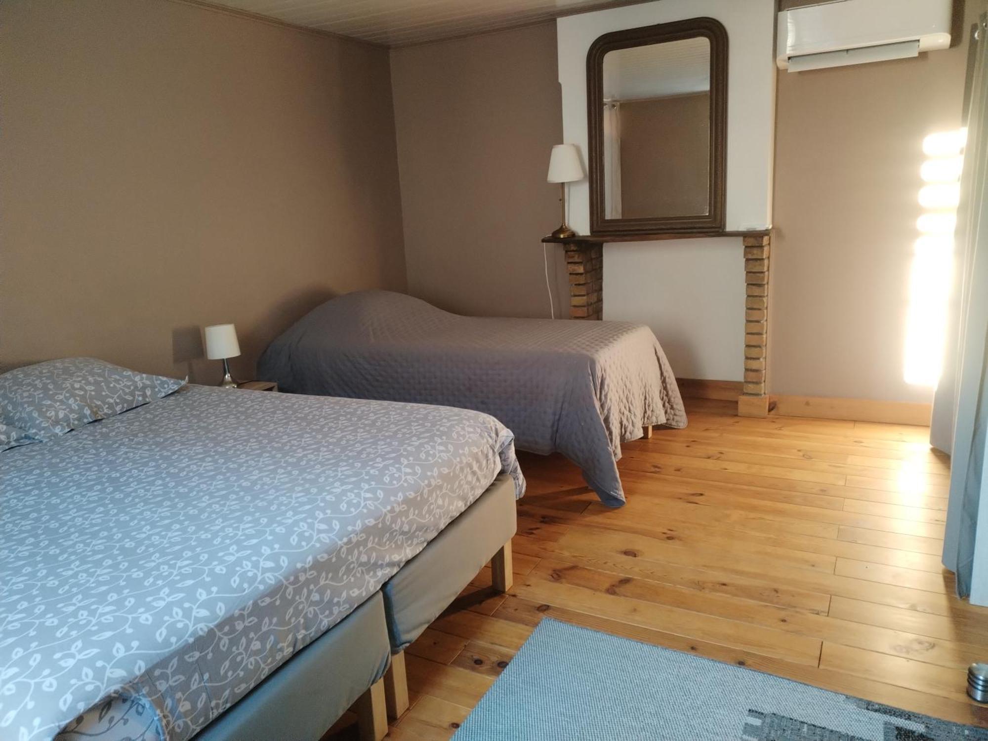 Villa Hédoniste Herpy-l'Arlesienne Habitación foto